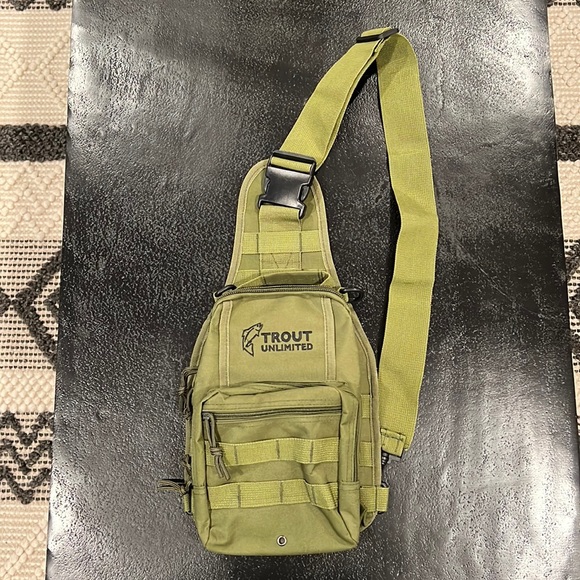 Trout Unlimited Bags Trout Unlimited Fly Fishing Chest Sling Pack